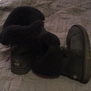 Ugg boots, Size: 8, very worn.